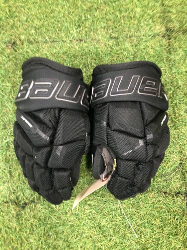 Junior Bauer Supreme Mach Gloves 11" (Used)