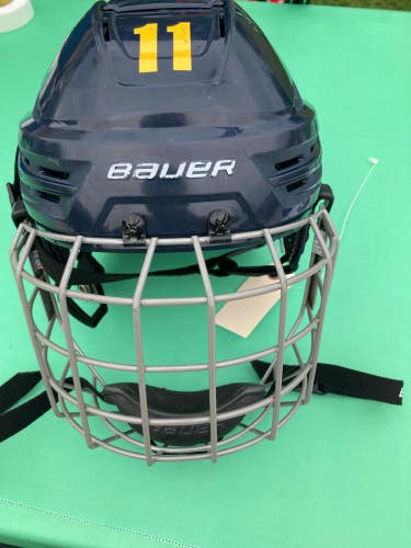 Blue Medium Bauer Re-Akt 85 Helmet (Used)