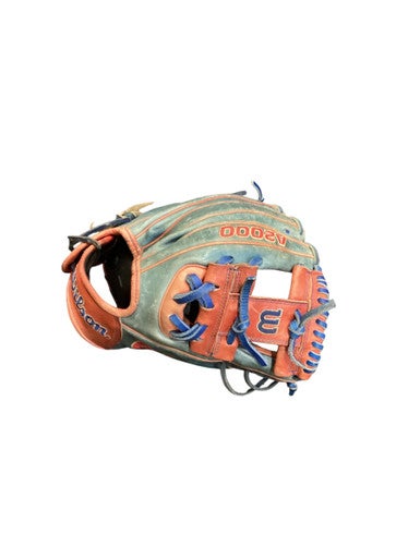 Used Wilson A2000 BB/SB Glove RH Throw Red 11 1/2" 11884-S000052822