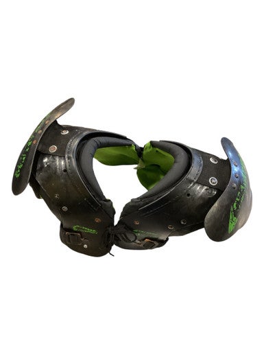 Used Champro YOUTH SHOULDER PADS FB Shoulder Pads Black XS 11884-S000052806