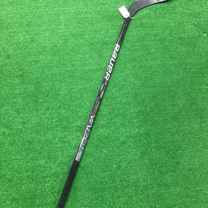 Youth Bauer Vapor Hyperlite Hockey Stick Right Handed P92 (Used)