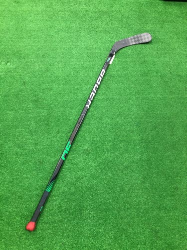 Youth Bauer Nexus 30 Hockey Stick Right Handed P92 (Used)