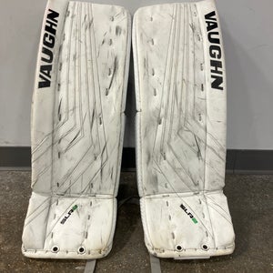 White 28" Junior Vaughn Ventus SLR2 Goalie Leg Pads (Used)