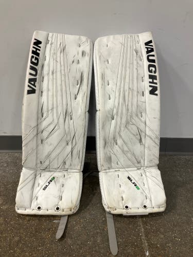 White 28" Junior Vaughn Ventus SLR2 Goalie Leg Pads (Used)