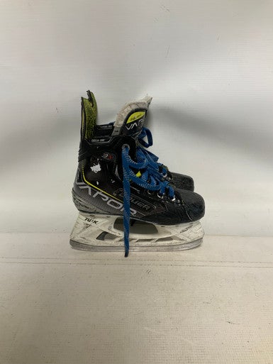 Used Bauer VAPOR 3X Junior Hockey Skate Junior 01 11823-S000034369