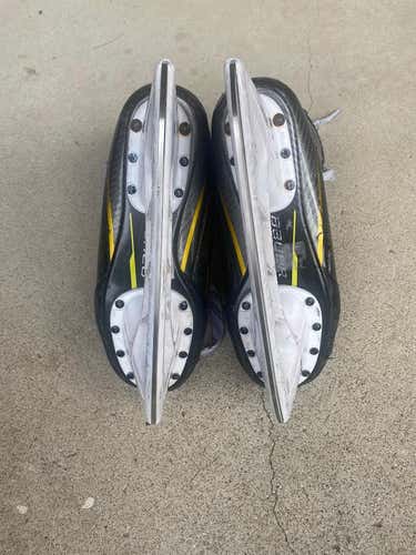 Bauer Supreme M5 Pro Hockey Skates 6.5 (Used)