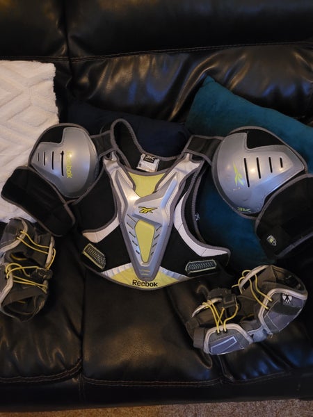 Reebok 7K Arm Pads and 3K Chest Protector | Adult Medium/Large