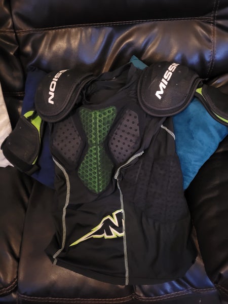 Mission Pro Compression Padded Shirt with Shoulder Pads MEDIUM