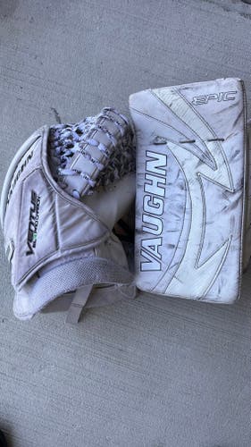 Vaughn SLR pro carbon Glove & Epic 8800 Blocker Pro Stock (Used)