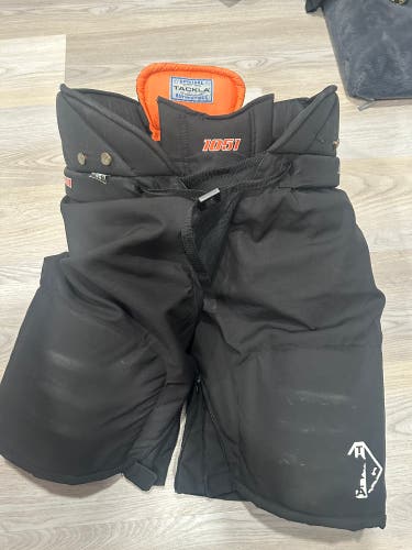 Men's Senior Size 54 Tackla Air 1051 Hockey Pants (Used)
