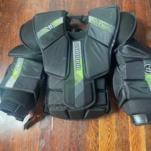 Small / Medium 2023 Warrior RITUAL X4 E Goalie Chest Protector (Used)