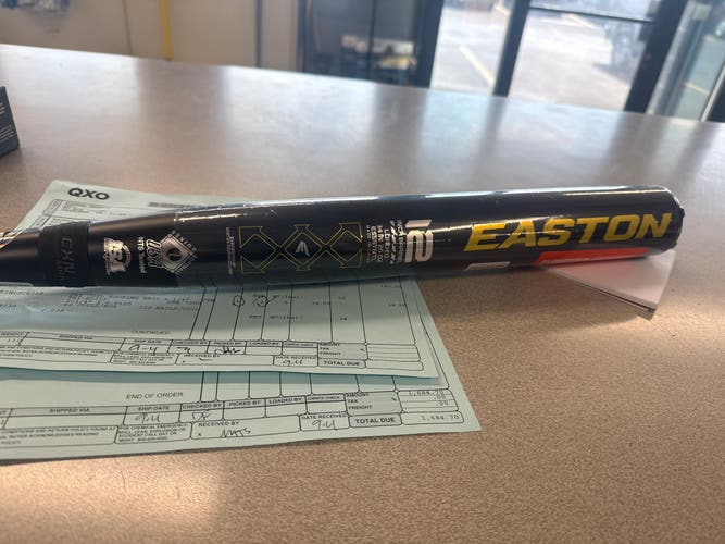 Easton Tantrum Composite Bat 26 oz 34" (New)