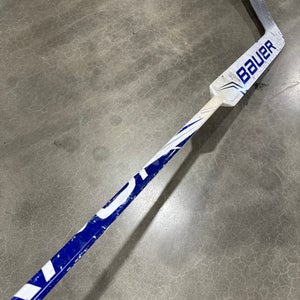Intermediate Bauer Vapor x2.9 Goalie Stick Regular 23" Paddle (Used)