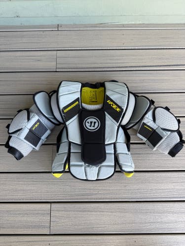 Large/Extra Large Warrior RX3E+ Goalie Chest Protector (Used)
