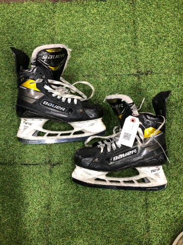 Senior Bauer Supreme 3S Pro Hockey Skates 8 (Used)