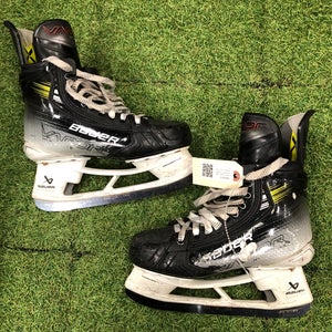 Senior Bauer Vapor Hyperlite 2 Hockey Skates Size 6 (Used)