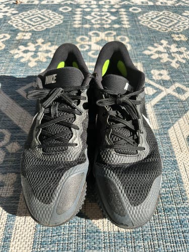 Men's Size M 11.5 (W 12.5) Adult Nike Shoes (Used)