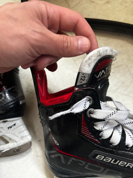 2023 Bauer Vapor 3X Pro Hockey Skates Regular Width 12.5 (Used)