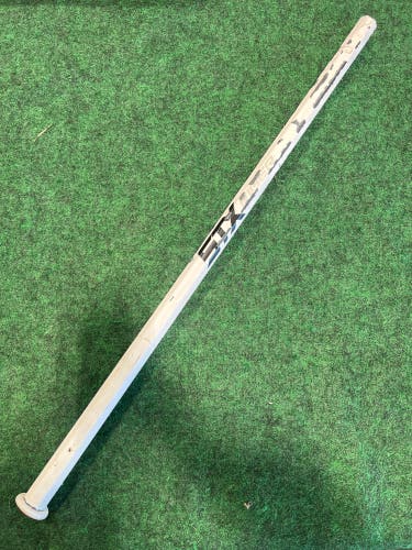 White STX Fiber Shaft (Used)