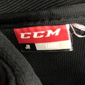 Large Junior CCM Tacks 9080 Shoulder Pads (Used)