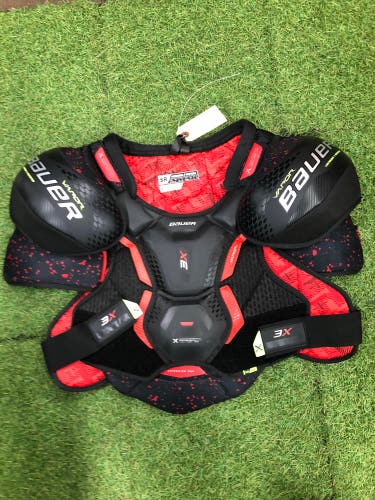 Medium Senior Bauer Vapor 3X Shoulder Pads (Used)