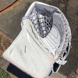 2023 Bauer Vapor Hyperlite 2 Regular (Used)