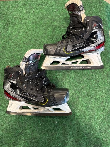 Intermediate Bauer Vapor 2X Pro Hockey Goalie Skates (Regular) Size 5 (Used)