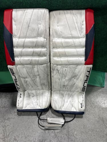 White Intermediate True Catalyst 7X3 Goalie Leg Pads (Used) | 29" +2"
