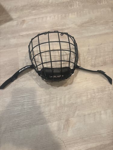 Large Bauer Profile II Facemask Full Cage (Used)