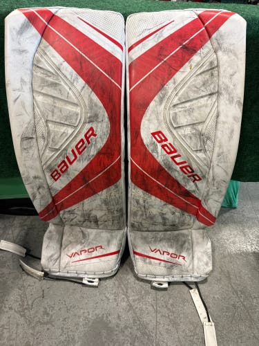 Red & White Bauer Vapor X900 Goalie Leg Pads (Used) | Senior Small