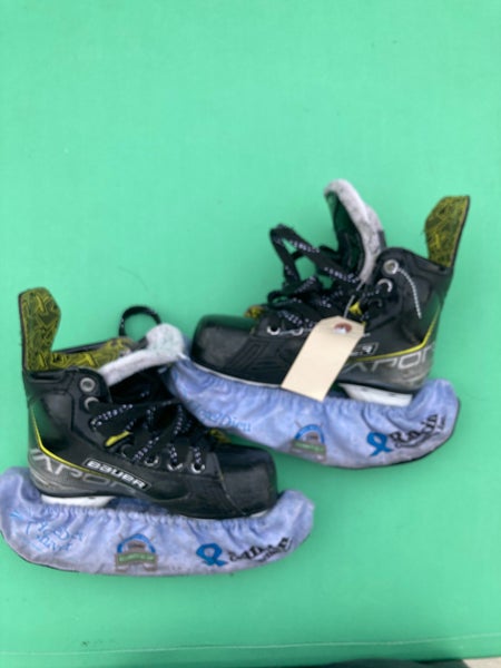 Youth Bauer Vapor 3X Hockey Skates Regular Width 13.5 (Used)