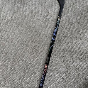 Youth True Hzrdus ARC Left Hand Hockey Stick T92.5 (Used)