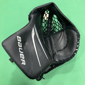 Black Senior Bauer Vapor Hyperlite 2 Goalie Gloves & Blockers Regular (Used)