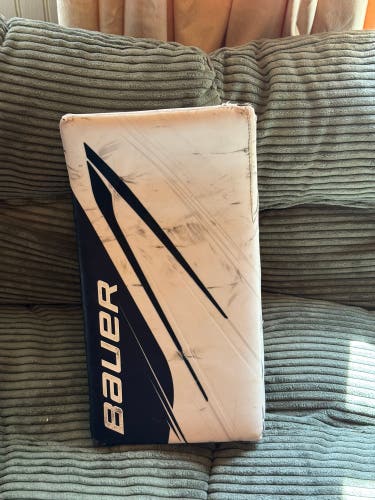 2023 Bauer Vapor Hyperlite 2 Regular (Used)