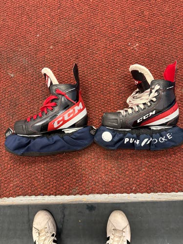 2023 CCM JetSpeed FT485 Hockey Skates Regular Width (Used)