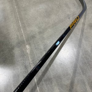PRO Redline Hockey Stick | Senior RH P46 | 58' (Used)