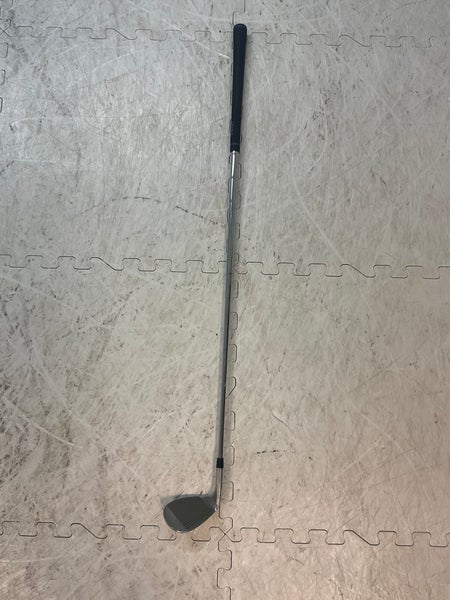Men's Right Handed Wedge Regular Flex 58 Degree Steel Shaft (Used)
