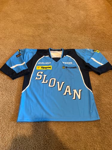 Miroslav Šatan Slovan Bratislava Licensed Fan Jersey – Size L – Made in Slovakia