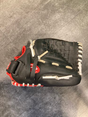 Black Rawlings Players Series RH Outfield Softball Glove 12" (Used)