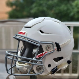 White Riddell Speedflex Football Helmet Size Large Youth