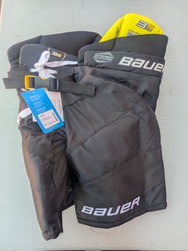 Junior Medium Bauer Supreme 3S Pro Hockey Pants (New)