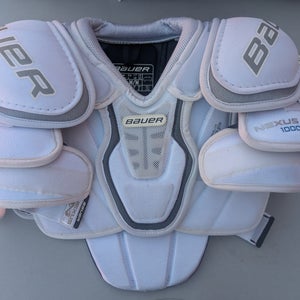 Junior Medium Bauer Nexus 1000 Shoulder Pads (New)