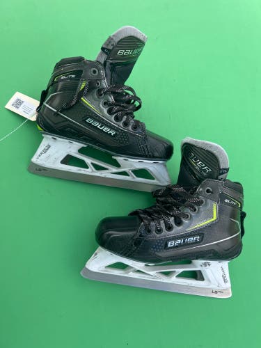 Intermediate Bauer Elite Hockey Goalie Skates Size 4 | Fit 3