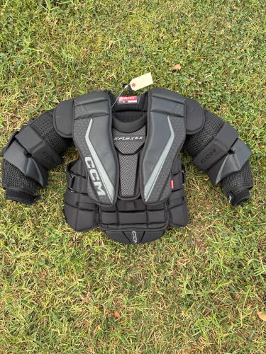 Junior Large/Extra Large CCM Extreme Flex E6.5 Goalie Chest Protector