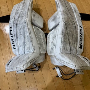 Medium Bauer GSX Goalie Leg Pads (Used)