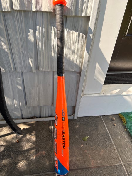 2023 Easton Quantum Alloy Bat (-10) 15 oz 25" (Used)