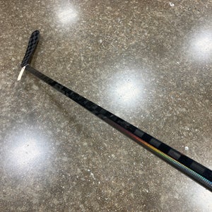 Junior Warrior Covert QR6 pro Hockey Stick Right Handed (Used)