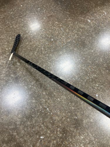 Junior Warrior Covert QR6 pro Hockey Stick Right Handed (Used)