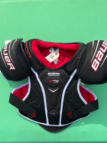 Large Junior Bauer Vapor X pro lite Shoulder Pads (Used)