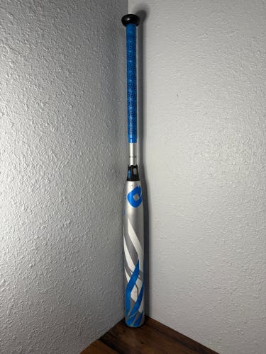 Demarini CF Zen 32/21 (-11) Fastpitch Softball Bat